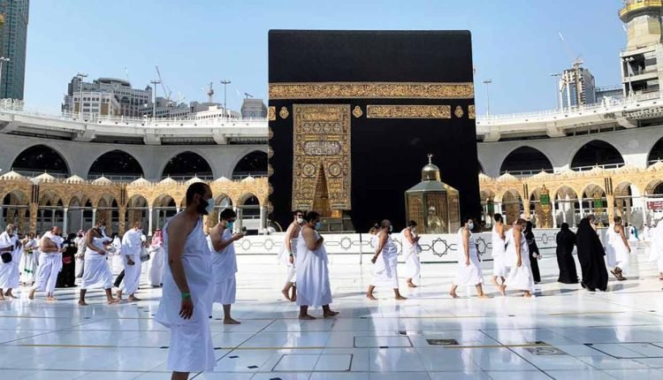 Saudi Arabia permits Overseas Muslims of 18-50 age group to perform the Umrah