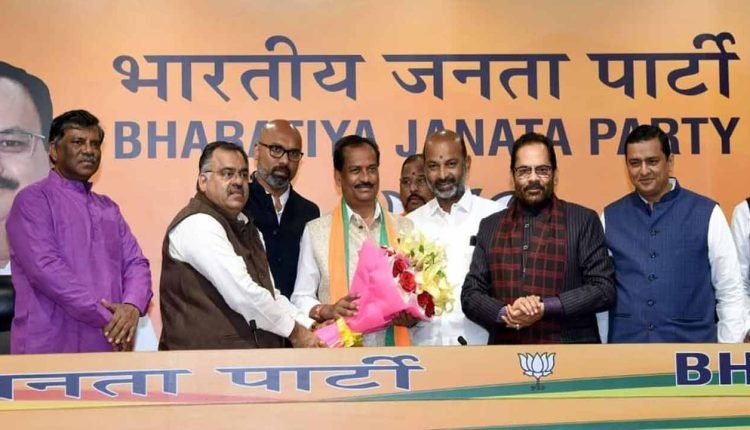 TSPSC Former Member Vithal Joins BJP