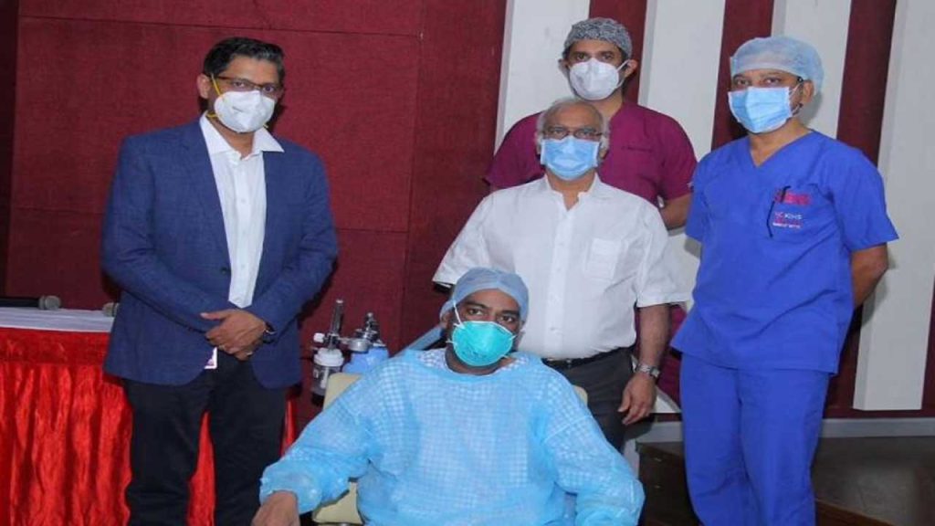 Doctors At KIMS Perform India’s First “Breathing Lung” Transplant Surgery