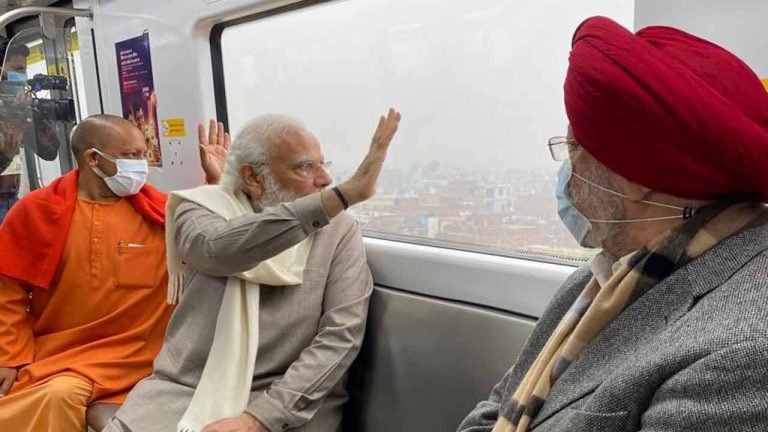 PM Narendra Modi Inaugurates Kanpur Metro