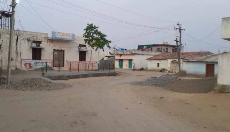 Omicron Scare: A Village In Sircilla Imposes Self Lockdown