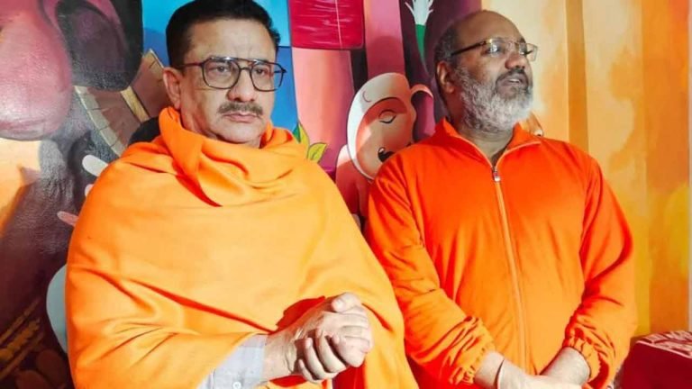 Wasim Rizvi, Former Chairman Of Shia Waqf Board Accepts Sanatan Dharma