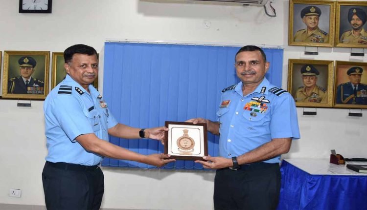 AOC-IN-C, Training Command Visits College Of Air Warfare