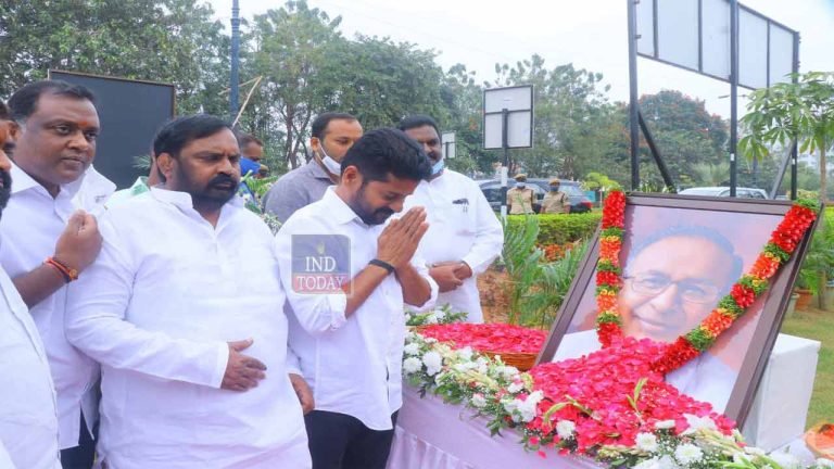 Revanth Reddy Pays Tributes To S. Jaipal Reddy