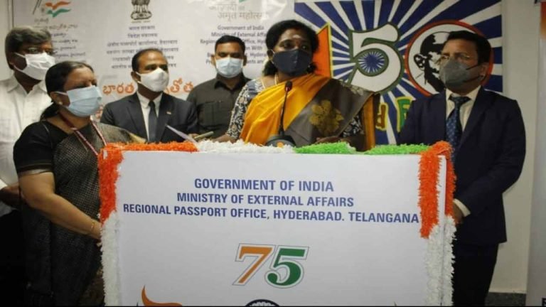Governor exhorts youngsters to learn about the sacrifices of unsung Freedom Fighters