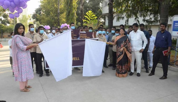 GHMC Deputy Mayor flags off 2K walk for Women’s Day celebrations at Kamineni Hospitals