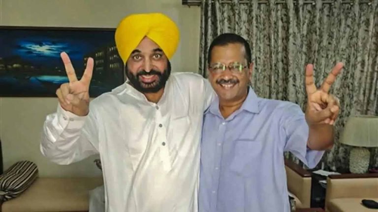 Bhagwant Mann meets Arvind Kejriwal in Delhi, to take oath as Punjab CM on March 16