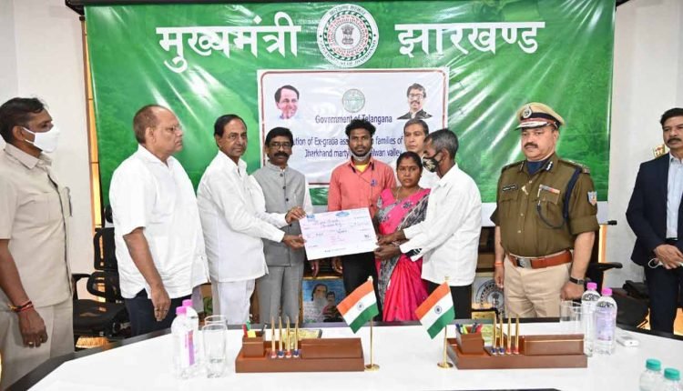 CM KCR hands over cheques to families of Galwan martyrs in Ranchi