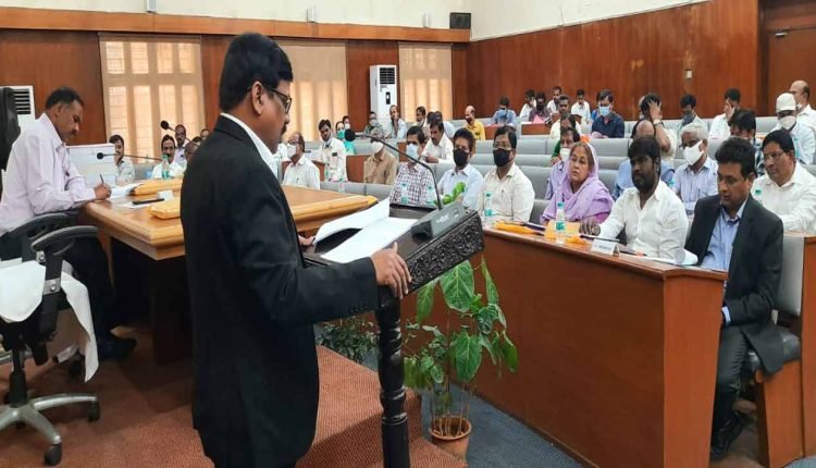 OU presents a deficit budget