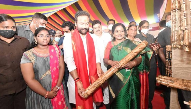 Guv & Union Minister visit ROB exhibition on Telugu Freedom Fighters