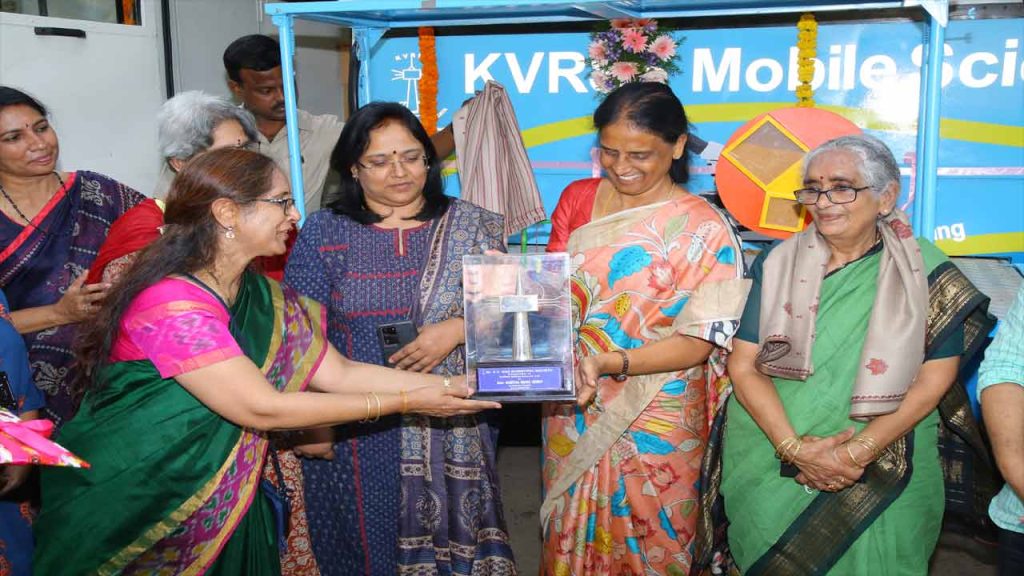 Sabitha inaugurated KVRSS Mobile Science Lab