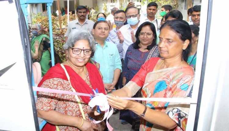 Sabitha inaugurated KVRSS Mobile Science Lab