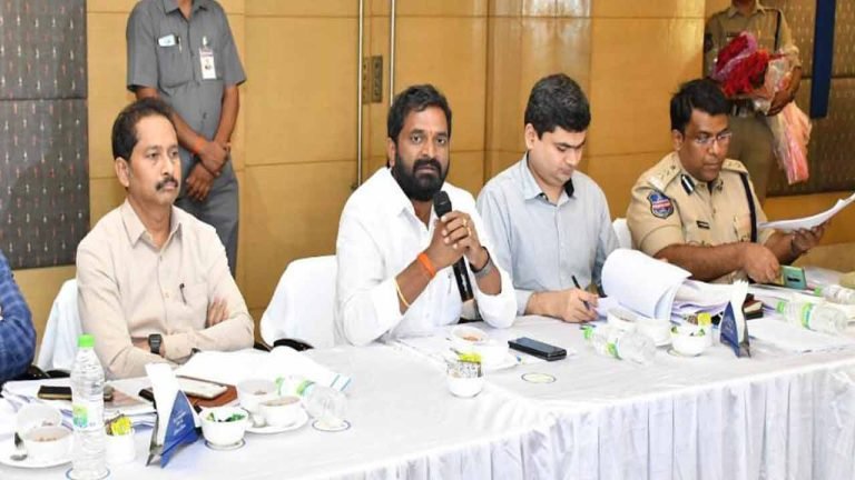 Srinivas Goud warns pub owners against drug trade