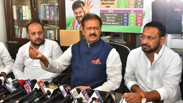 Congress foresees threat for 4% Muslim quota; calls for a boycott of KCR's Iftar party