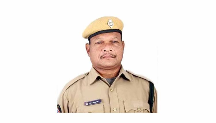 Andhra Cop commits suicide
