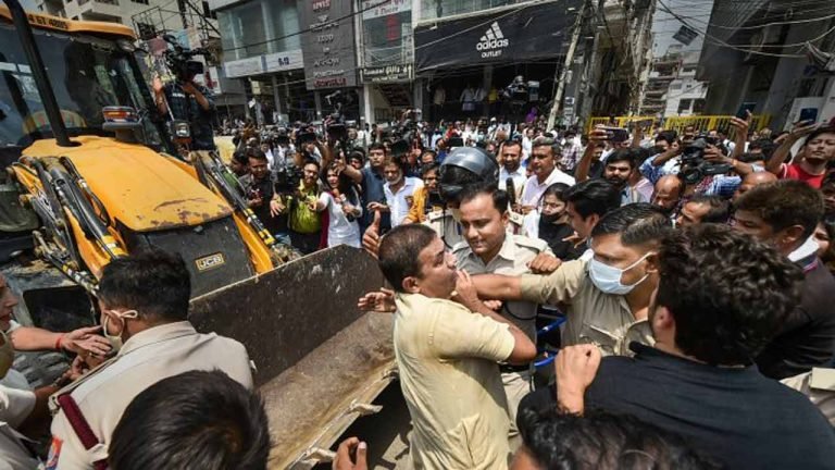 High Tension Prevails Over Bulldozers in Shaheen Bagh
