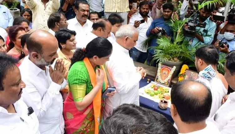 BJP leaders hold Pooja for national executive committee meetings