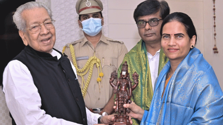 Union minister Bharati Pravin Pawar meets Harichandan
