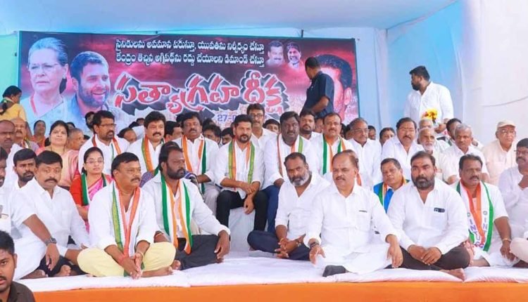 TPCC chief takes part in anti-agnipath protest program in Malkajgiri