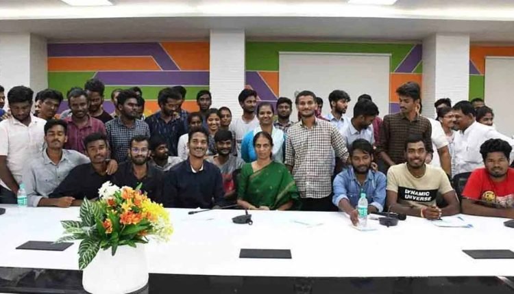 IIIT Basara students calls off their protest after Telangana minister's assurance