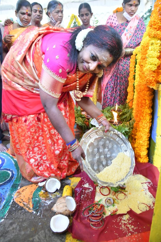 Tamilisai Offers Bonam to Goddess Nalla Pochamma in Raj Bhavan