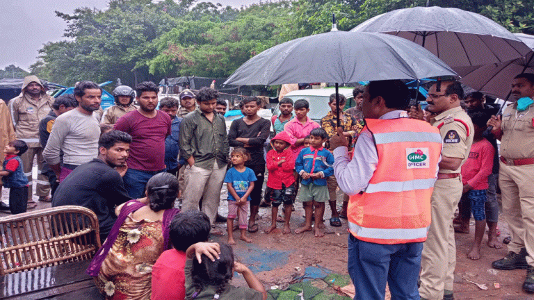 GHMC evacuats 1500 people residing near Musi downstream flowing areas