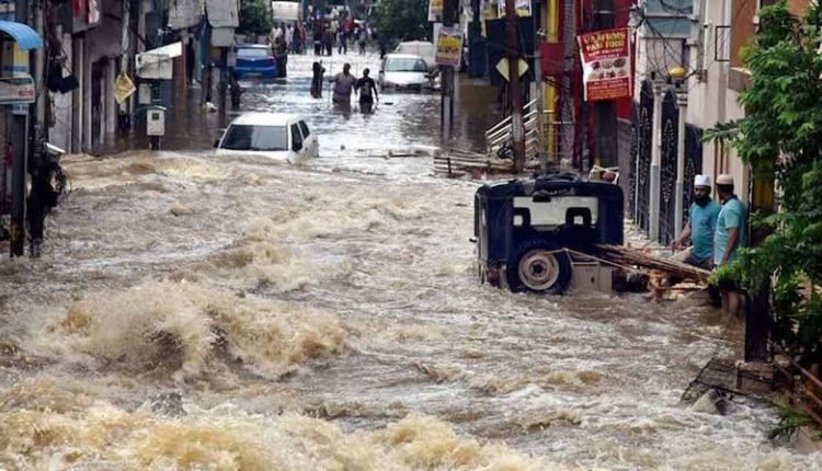 Heavy Rains: 15 Houses Collapsed, Woman Dead in Delhi