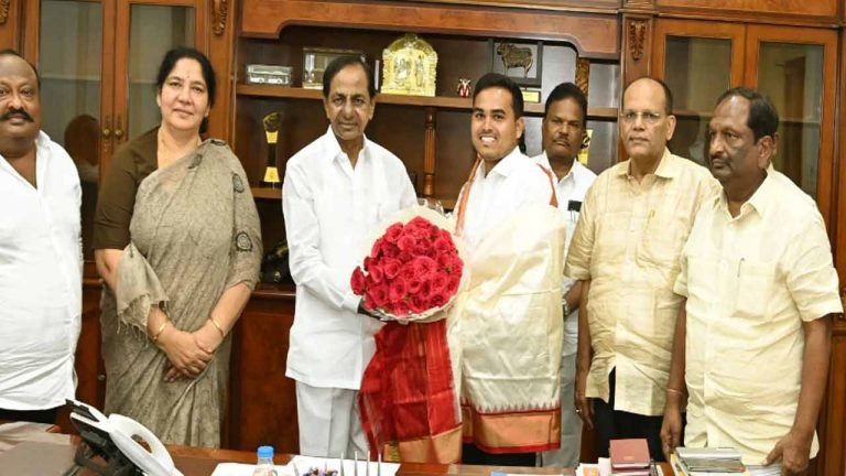CM KCR pats Kasarla Raju for securing All India 86th rank in IFS