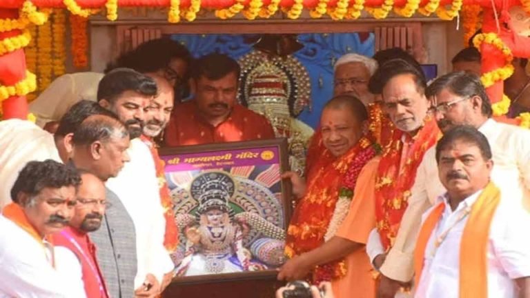 UP CM Yogi Adityanath visits Bhagyalakshmi Temple