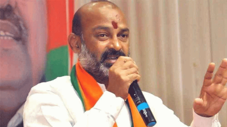 Bandi Sanjay Slams Congress Over Proposal For Partymen In Temple Panels