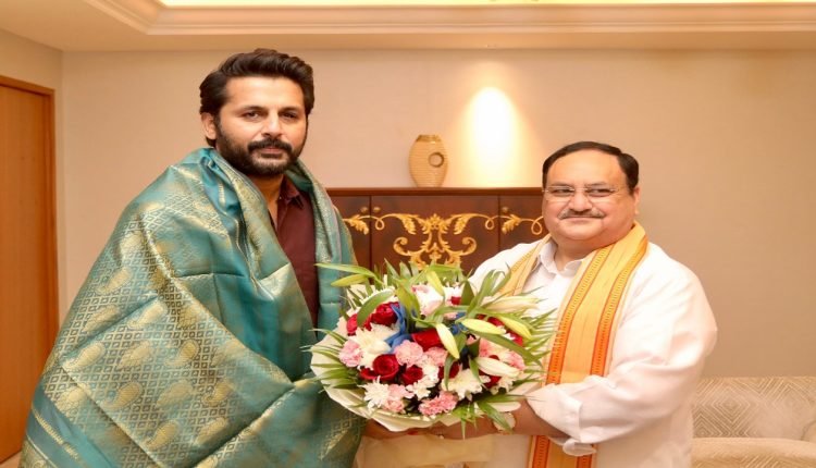Actor Nithiin meets JP Nadda