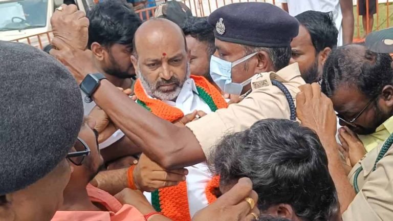 Warangal Police arrests Bandi Sanjay