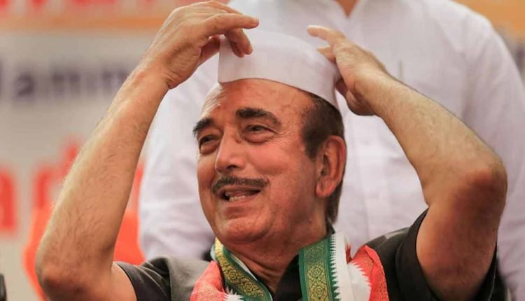 Ghulam Nabi Azad quits Congress