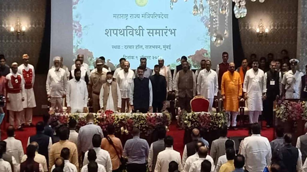 Maharashtra Cabinet Expansion: 9 BJP, 9 Shiv Sena Leaders Take Oath, No ...