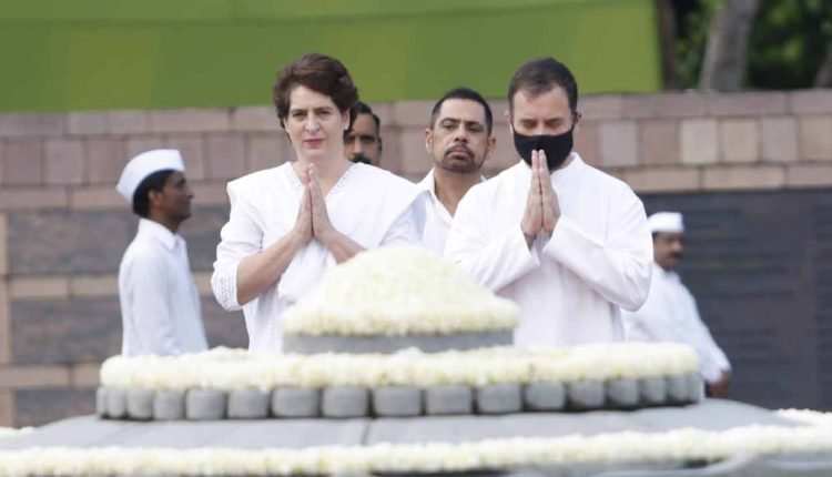 Rahul, Priyanka pay tributes to Rajiv Gandhi on his 78th birth anniversary