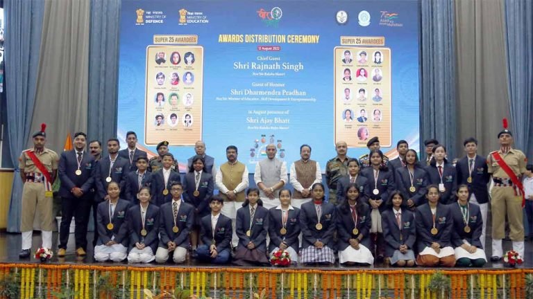 Defence Minister Rajnath Singh felicitates 25 winners of ‘Veer Gatha’ contest