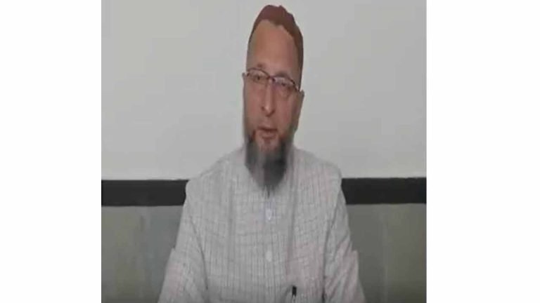Asad Owaisi Strongly Reacts After the attack on Man at UP Railway Station