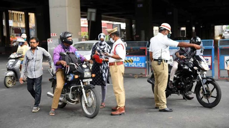 Hyderabad Traffic Police Issued 15,438 Traffic Fines Daily in 2024