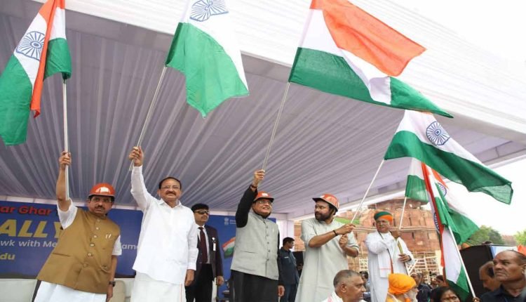 Venkaiah Naidu Flags Off ‘Har Ghar Tiranga’ Bike Rally of MPs from Red Fort