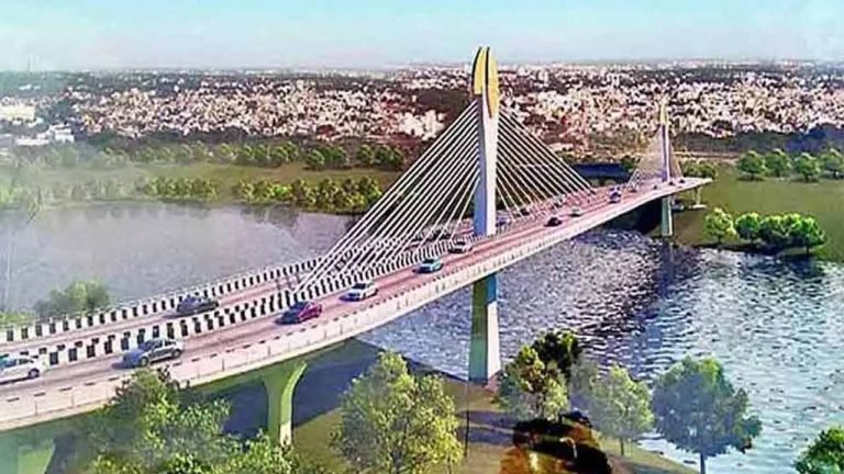 Woman jumps from Cable Bridge