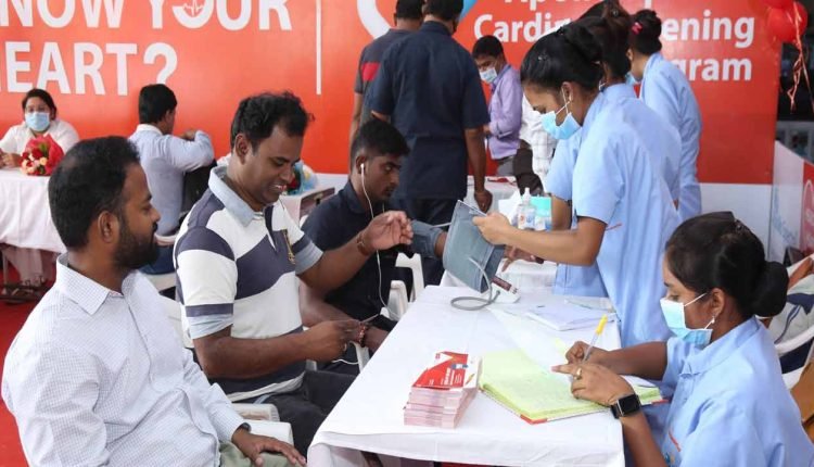 Apollo Hospitals & HMR, conduct Free Cardiac Screening to commemorate the World Heart Day at Ameerpet Metro Station