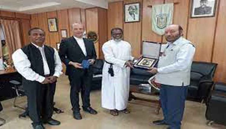 German Delegation meets MANUU Vice-Chancellor
