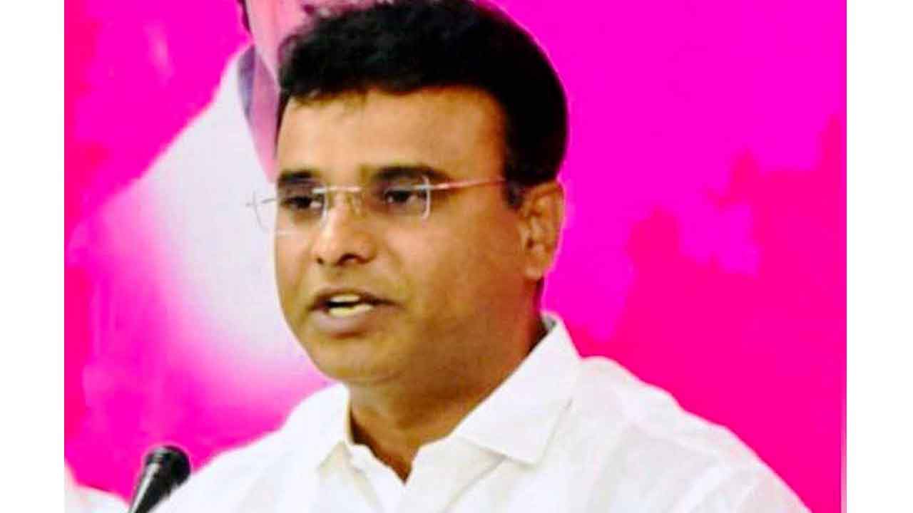 TRS considers the Bandi Sanjay yatra to be a complete failure