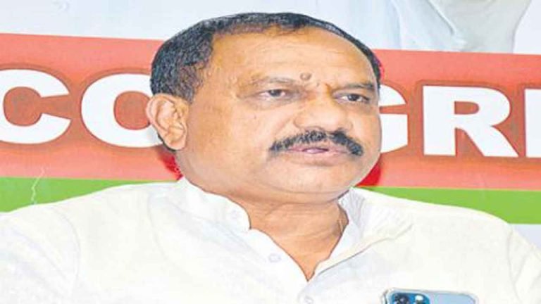 KCR Misleading People by Talking of His TRS party: Mahesh Kumar Goud