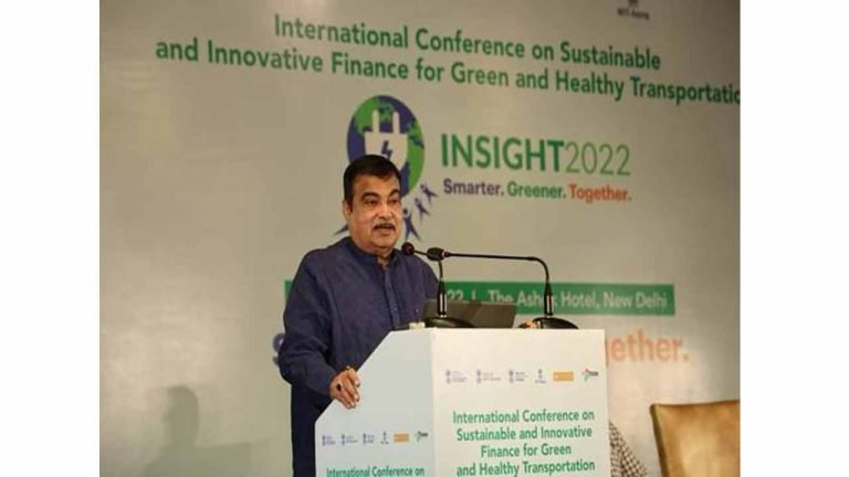 Nitin Gadkari calls for professionally managed Public transport system