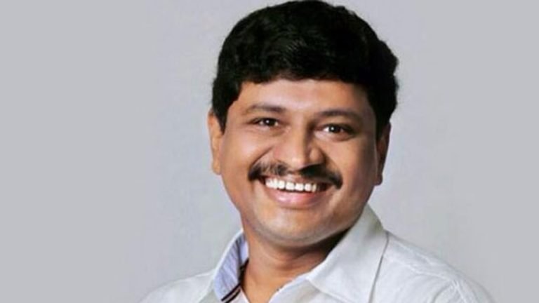 MP Santosh Promises to Work for UNESCO Tag to Thousand Pillar Temple
