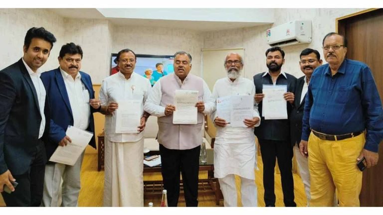 BJP leaders’ urge CEC to shift CP Mahesh Bhagawat from Rachakonda for overstaying in post