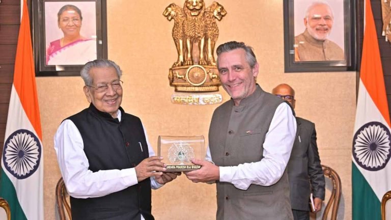 British Deputy High Commissioner meets AP Governor
