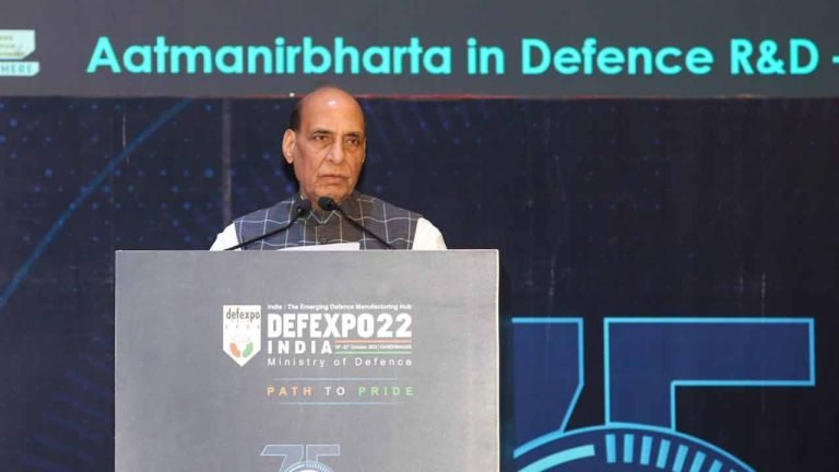 Defence Minister invites investors & foreign OEMs to be part of Indian defence sector