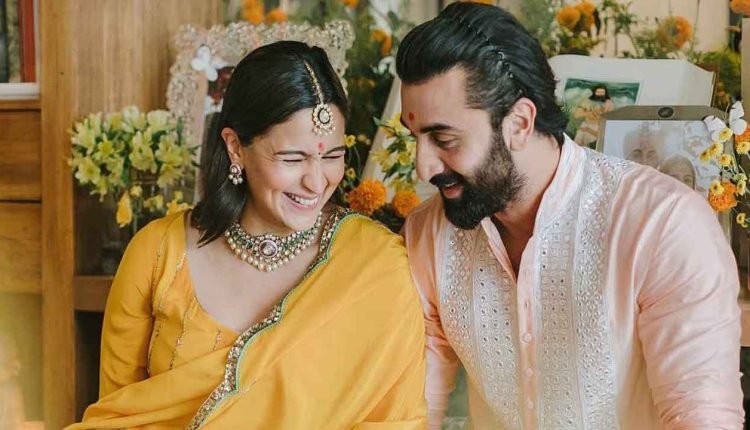 Ranbir And Alia To Welcome Their Baby in November End? Here's What You Should Know